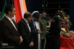 تجلیل از فرزندان شهدای مدافع حرم در مراسم گرامیداشت روز شهدا - اراک