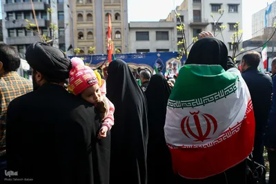 مراسم تشییع پیکر شهدا از میدان انقلاب
