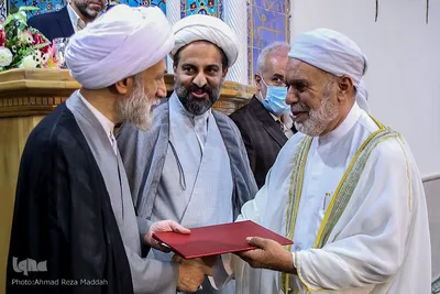 برگزاری جشن هفته وحدت در مسجد رسول اکرم (ص) شیراز