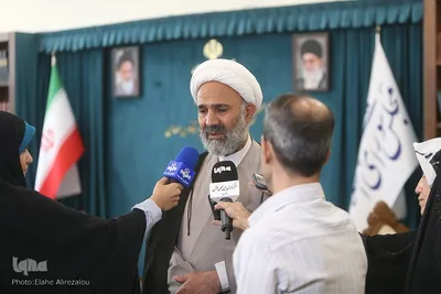 نشست فراکسیون قرآن مجلس با جمعی از پیشکسوتان و فعالان قرآنی
