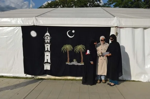 Des musulmanes britanniques dénoncent les préjugés sur le port du hijab