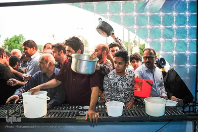 پخت و توزیع 2500 کیلو آش نذری به مناسبت رحلت پیامبر(ص) در اهواز 