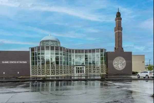Armed Man Taken into Custody after Standoff at Tacoma Islamic Center