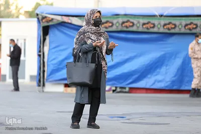 آئین قدردانی خادمیاران رضوی از کادر درمان بیمارستان مسلمین شیراز