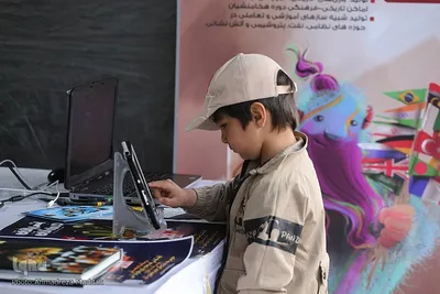 نگاهی متفاوت به نمایشگاه قرآنی استان فارس