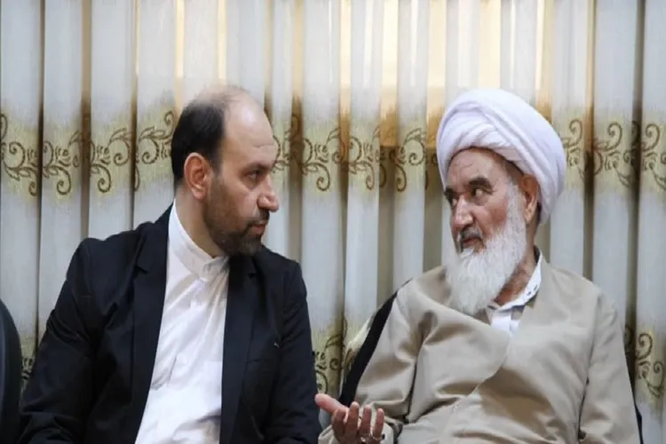 ملت بی‌بصیرت در معرض آسیب و چپاول قدرت‌های بزرگ است