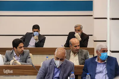 نشست قرارگاه بهداشت و سلامت آستان مقدس شاهچراغ(ع)