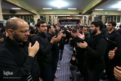 عزاداری شام غریبان حسینی در محضر رهبر انقلاب