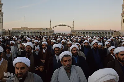 تجدید بیعت طلاب با صاحب الزمان(عج) در مسجد جمکران