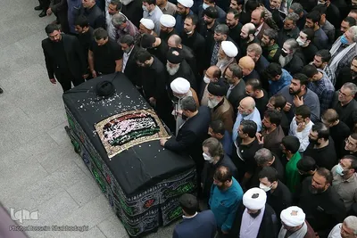 Ayatollah Fateminia in Qom beigesetzt