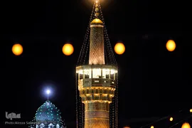 حرم مطهر رضوی در شب میلاد حضرت رضا(ع)