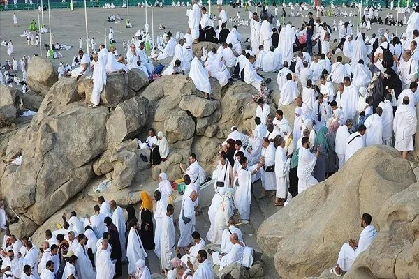 بعد الوقوف على عرَفة..مليون حاج ينفرون إلى مزدلفة ثم مِنى