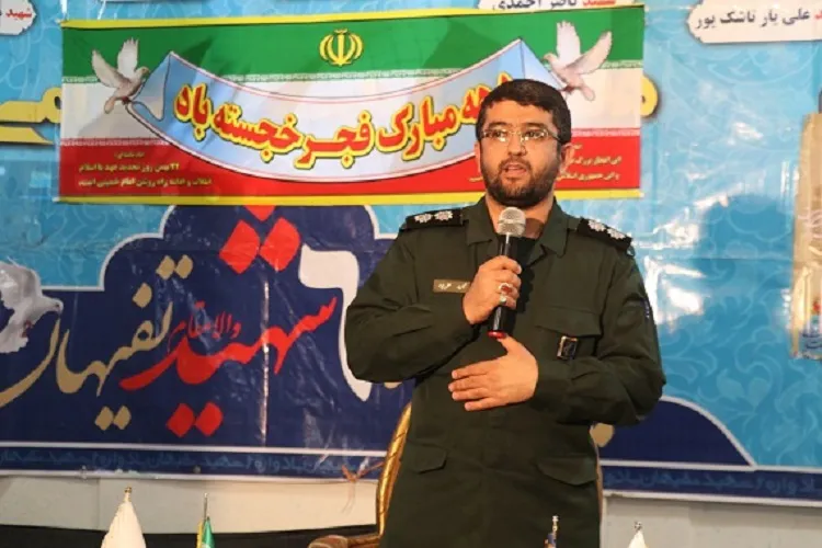 حضور در صحنه و مبارزه با دشمنان دین خدا عبادت است
