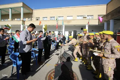 نواختن زنگ استکبارستیزی در شیراز‎