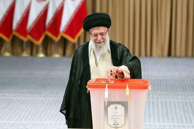 İnqilabın Ali Məqamlı Rəhbəri səsini verdi