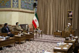 اهدا مدال‌های حسین رضازاده به موزه آستان قدس رضوی