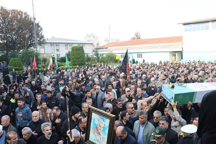 پیکر مطهر ۷ شهید گمنام در رشت تشییع شد