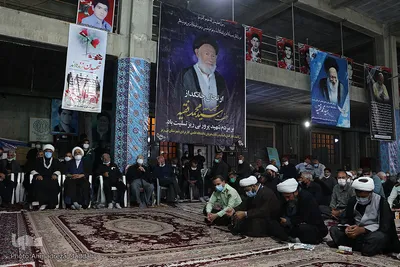 وداع مردم نی‌ریز با پیکر آیت‌الله فقیه