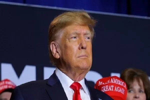 Rancangan Trump menyambung semula larangan perjalanan Muslim ke Amerika