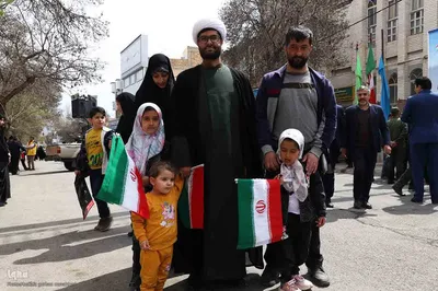 واژه مقدس پدر یعنی کوه آرامش، ستون استوار و سنگ صبور خانواده