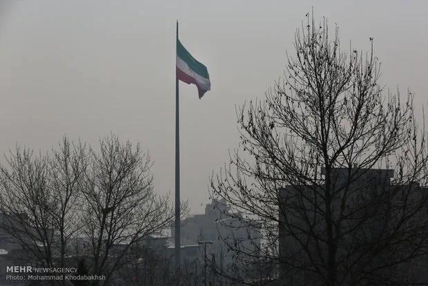 آلودگی هوا مدارس تهران را تعطیل کرد