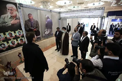 بازدید حجت‌الاسلام والمسلمین سیدابراهیم رئیسی، رئیس‌جمهور از سی‌اُمین نمایشگاه بین‌المللی قرآن کریم