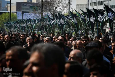 تجمع عزاداران عاشورای فاطمی در میدان هفت تیر