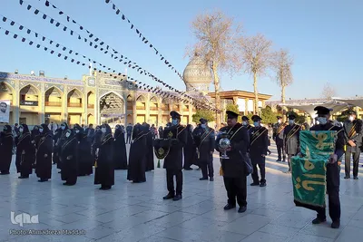 آیین تعویض پرچم گنبد آستان مقدس احمدی و محمدی شاهچراغ(ع)‎‎
