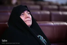 مراسم رونمایی از مجموعه دوازده جلدی گام به گام با امام 