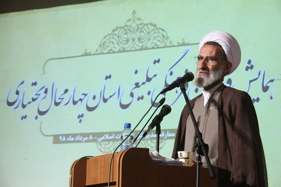 مشکلات مالی ‌بهانه‌ای برای کم‌کاری در عرصه فرهنگی نباشد