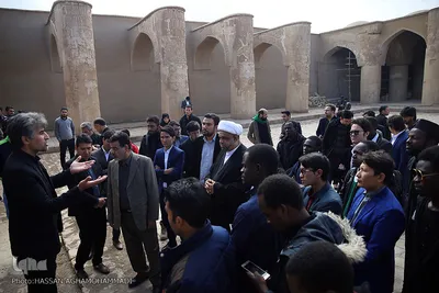 بازدید شرکت کنندگان سومین مراسم ملی بزرگداشت مجاهدان در غربت از آثار تاریخی دامغان