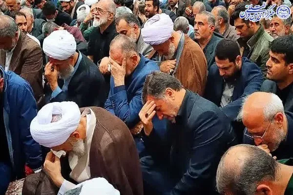 آیین وداع با پیکر مطهر آیت الله شهید عباسعلی سلیمانی در مصلی نماز جمعه بابلسر
