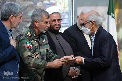 مراسم تجلیل از فرماندهان و رزمندگان هشت سال دفاع مقدس