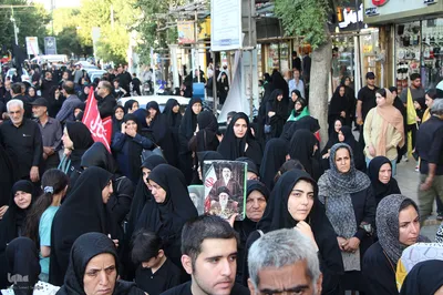 تجمع دسته‌های عزاداری مردم ملایر در بدرقه آقای شهید ایران