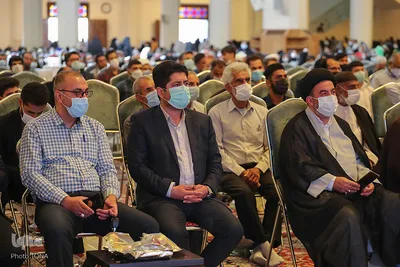 جشن شکرانه حضور در انتخابات در حرم شاهچراغ (ع)