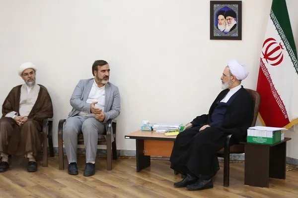 تولید ادبیات برای گفتمان جدید اسلام رسالت دانشکده دین و رسانه است