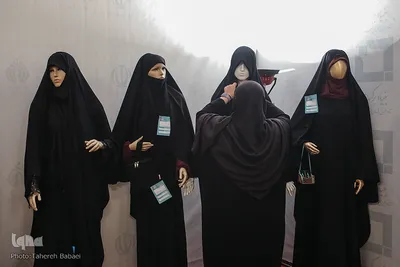 افتتاح رویداد برکت دیدار با نمایش ۳۰۰ لباس محرمی