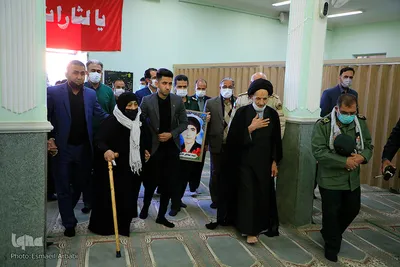 دیدار مسئولان ارشد خراسان‌جنوبی با خانواده شهید نقدی پور