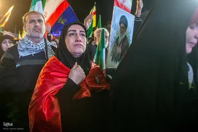 شام شهادت امام صادق(ع) و بیعت با رهبر در میدان انقلاب