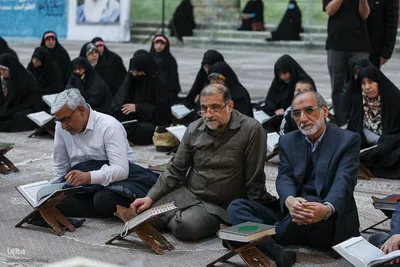 مراسم نثار تاج گل و تجدید بیعت جامعه قرآنی با آرمان‌های امام خمینی(ره) و مقام معظم رهبری