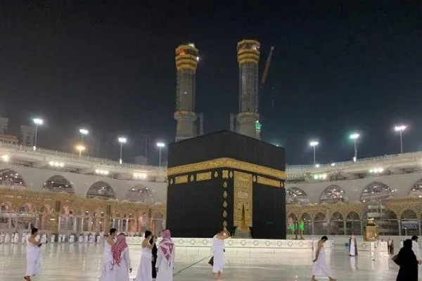 Saudi Arabia Changes Pandemic-related Restrictions for Umrah