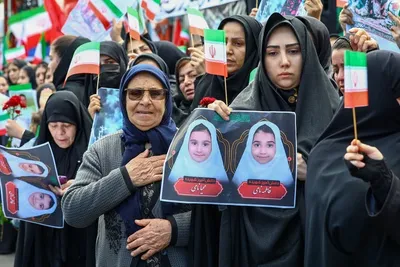 مراسم تشییع پیکر مطهر ۲۱ شهید اقتدار آذربایجان شرقی