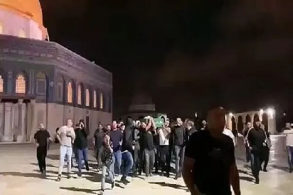 تحولات فلسطین/ از تشییع جنازه شهید التمیمی در مسجدالاقصی تا ادامه سرکوبگری در کرانه باختری