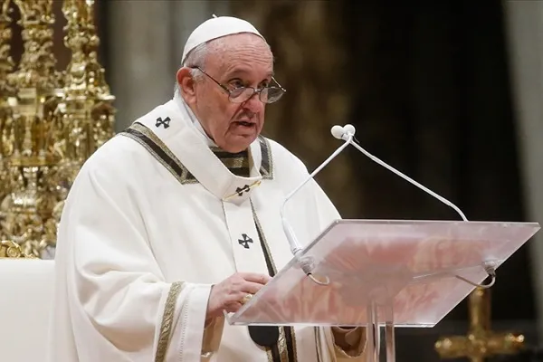 Papa Franciscus, geleneksel Noel mesajında 'krizlere karşı diyalog' çağrısı yaptı