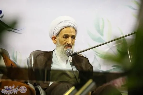 آیین عمامه‌گذاری طلاب مدرسه محمدیه قائم‌شهر برگزار شد
