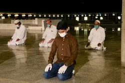 Langkah-langkah Anti-Corona untuk Pelaksanaan Salat Tarawih di Pakistan