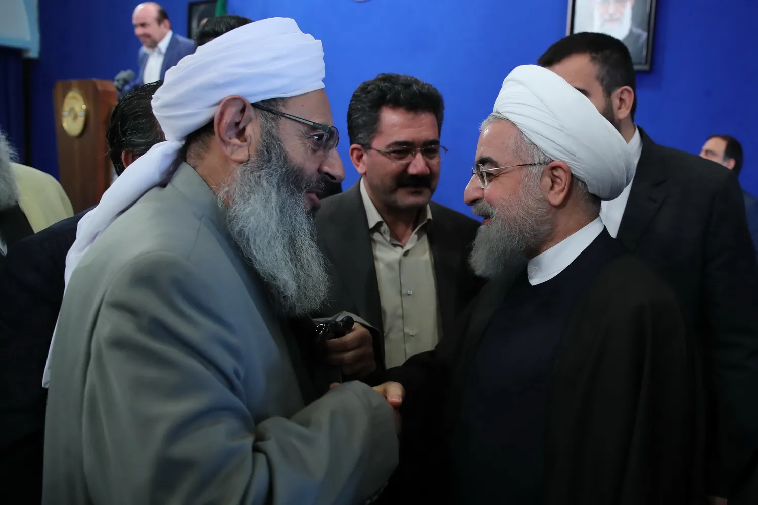 Rais Rouhani akutana na Maulamaa wa Kisunni Iran na kusisitiza umoja wa Waislamu
