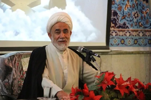 عدم خودباوری، از آسیب‌های اجتماعی موجود در جامعه