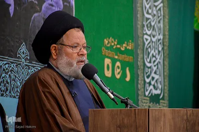تجدید بیعت طلاب با صاحب الزمان(عج) در مسجد جمکران