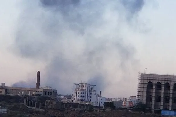 ABD ve İngiltere savaş uçakları Yemen'ı vurdu